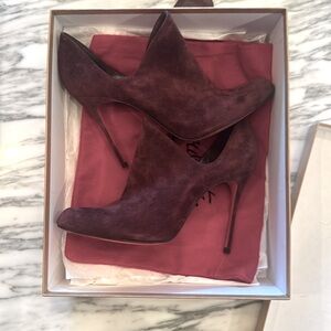 Christian louboutin plum suede pumps